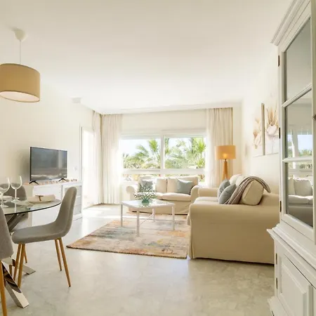 Banus - Banus Playa Rocio Beachside Complex Apartment