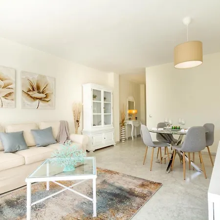 Banus - Banus Playa Rocio Beachside Complex Apartment